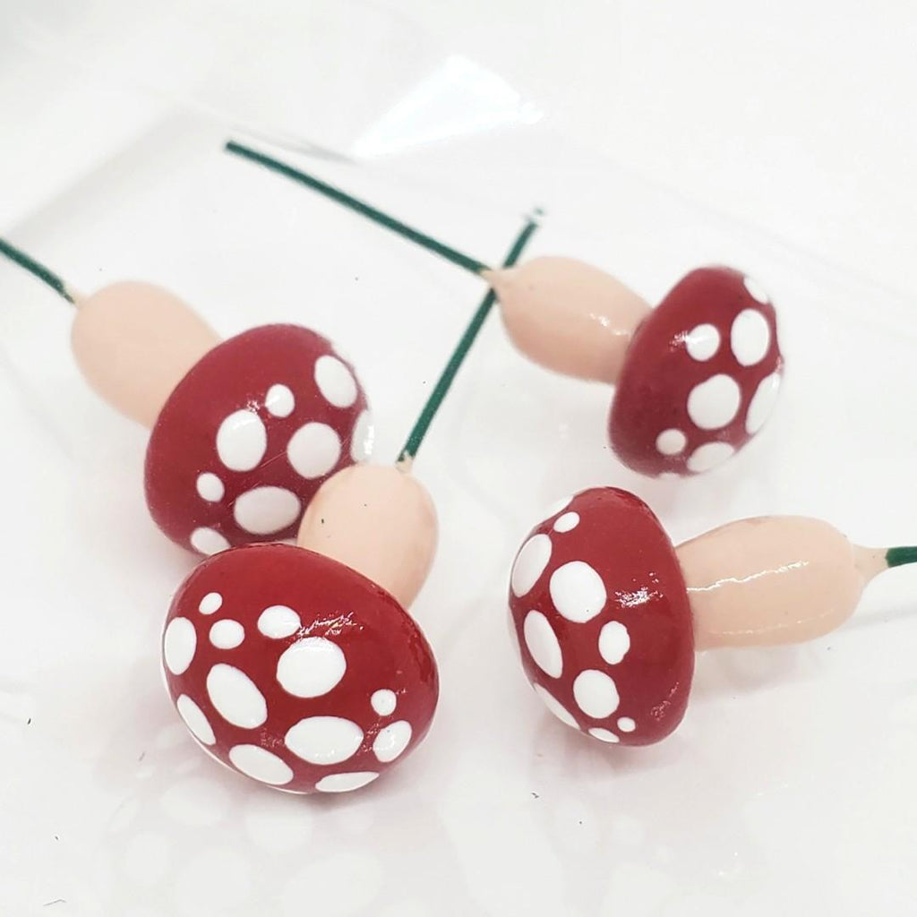 Fairy Garden Mushrooms - Red Set of 4 by Mariposa Miniatures