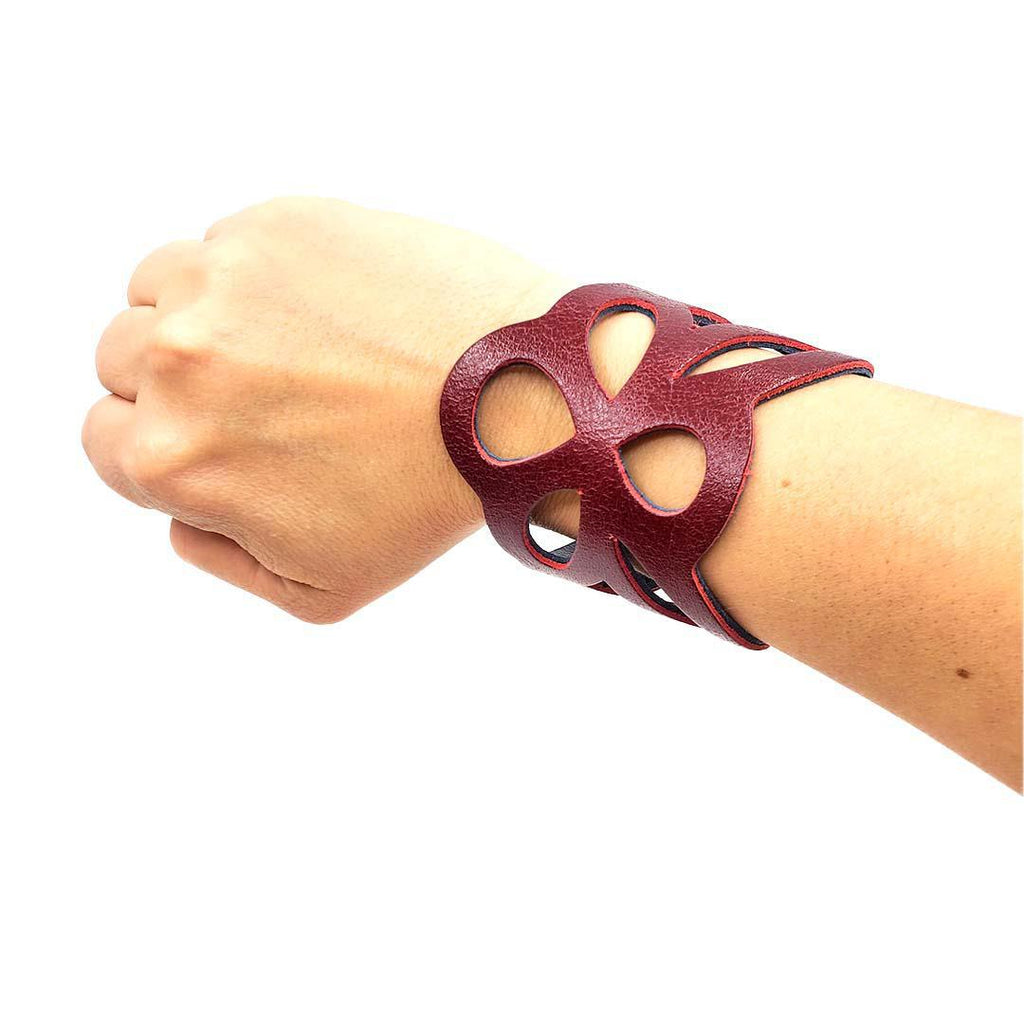 Cuff - Butterfly Reversible (Cranberry Red & Midnight Blue) by Oliotto