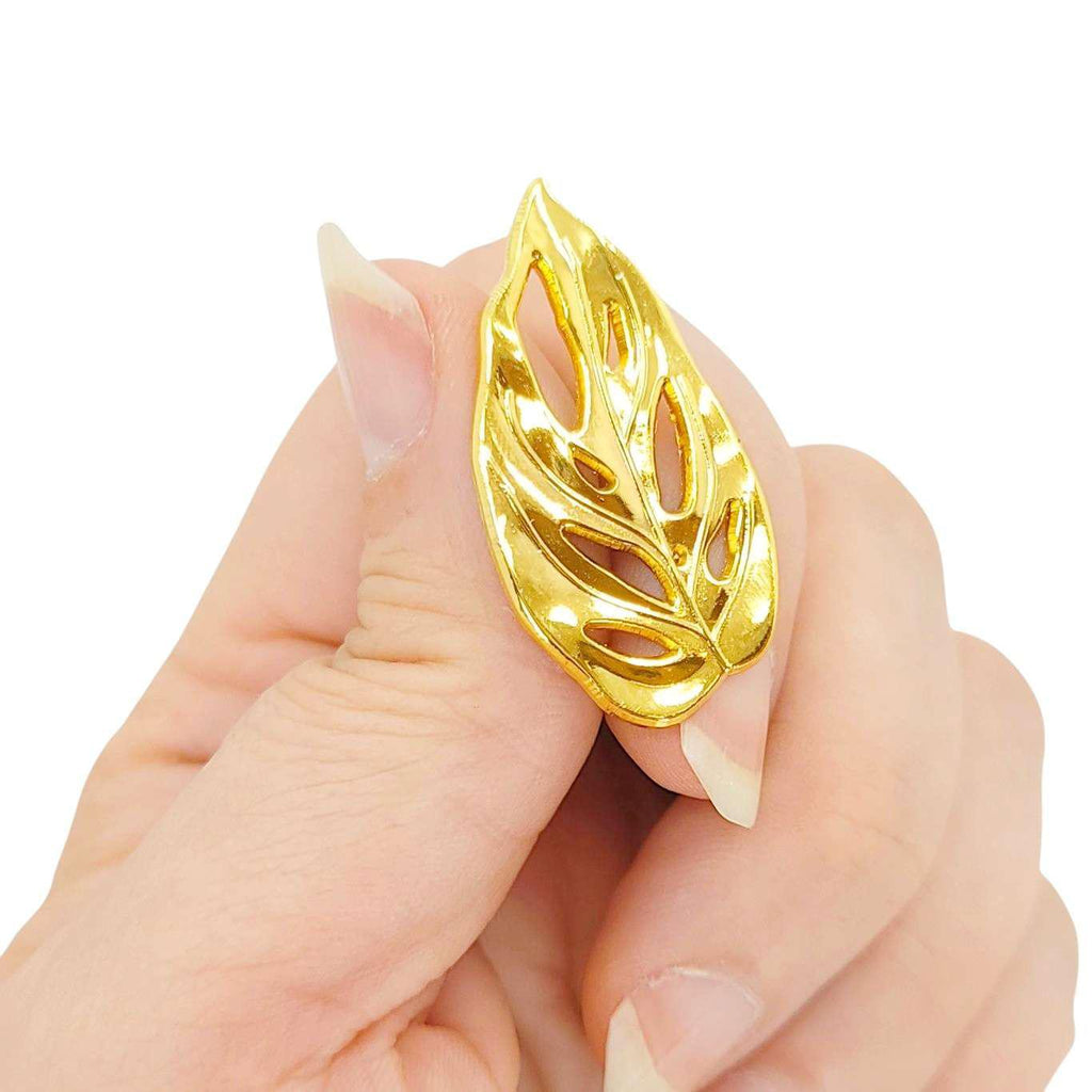 Pin - Gold Monstera Leaf by Hemleva