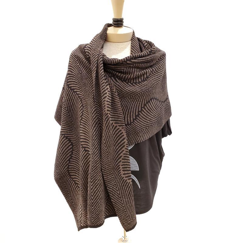 Wrap - Forest Fern in Walnut and Black by Liamolly