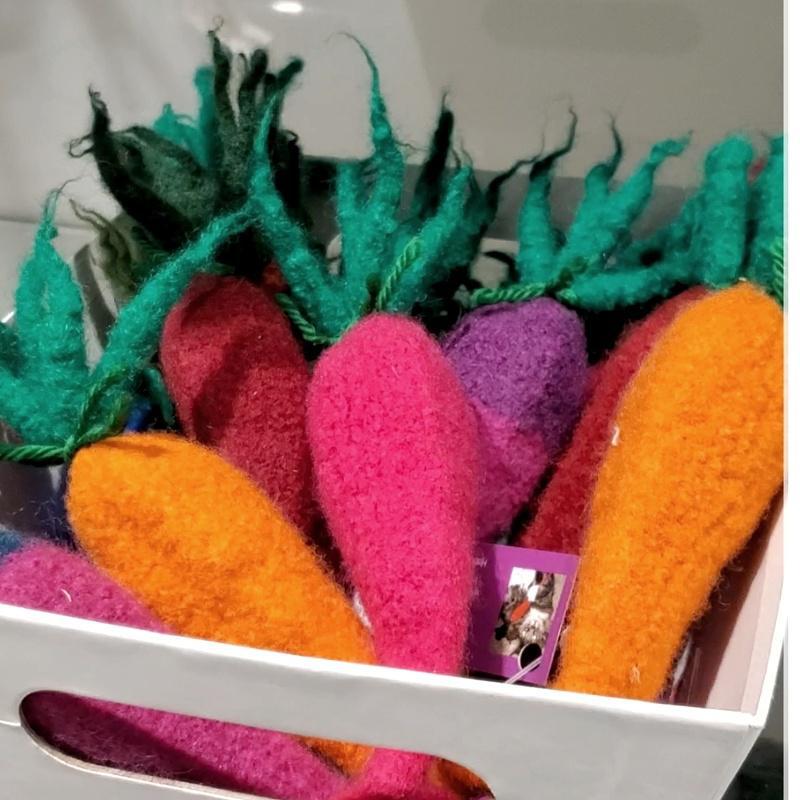 Cat Toy - Kitty Karrots (Assorted Colors) by Snooter-doots
